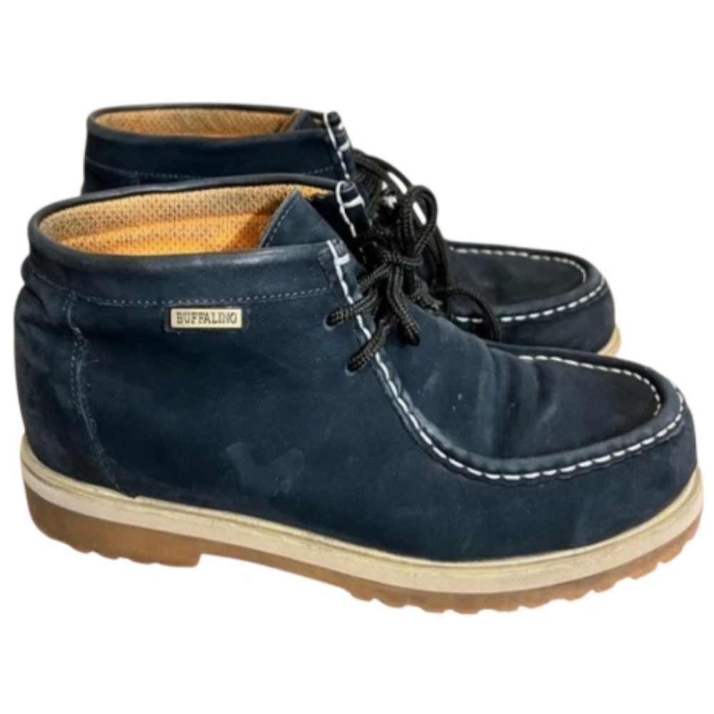 Sz 8.5 Men / 10 Women Suede Ankle-high Chukka or Moc Toe Boots